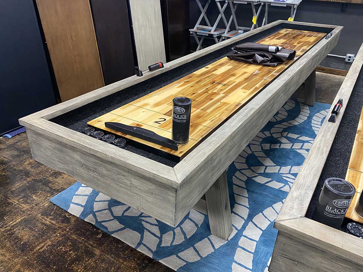 Evelyn Indoor/Outdoor Shuffleboard Table Display Outlet "As Is