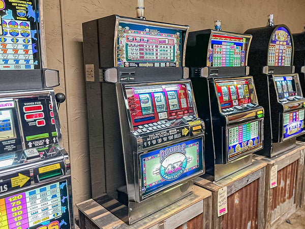 Double Fruit Slices Slot Machine Display Dallas "As Is"